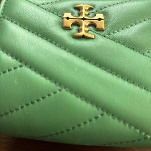 Tory Burch Wallet -Green Quilted-like new. Never opened the billfold section.